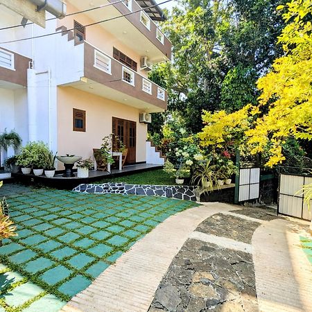 Halcyon Rest Vila Hikkaduwa Exterior foto