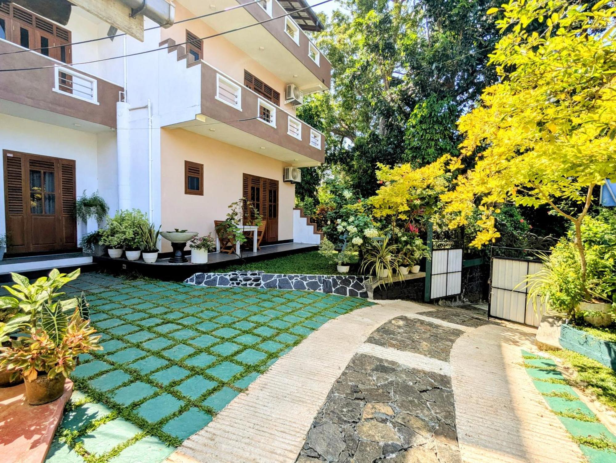 Halcyon Rest Vila Hikkaduwa Exterior foto