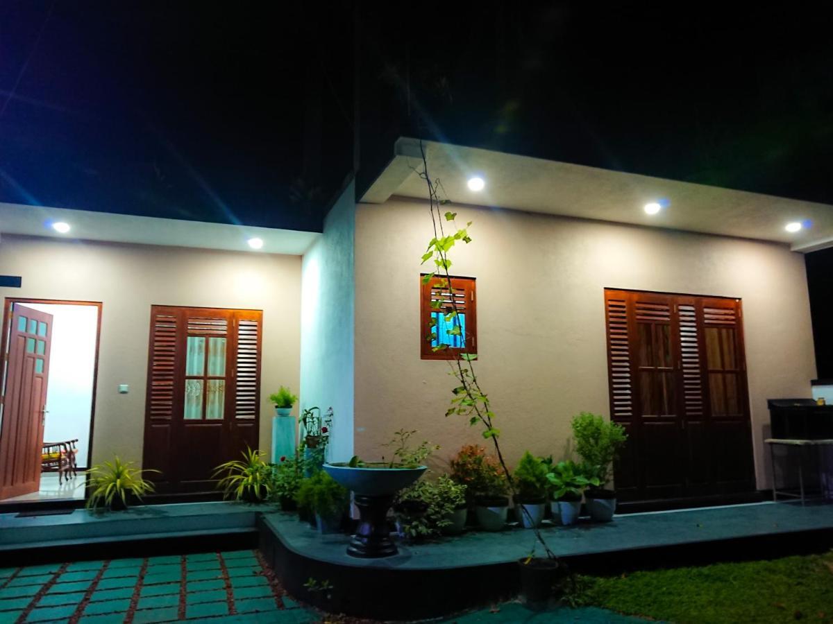 Halcyon Rest Vila Hikkaduwa Exterior foto
